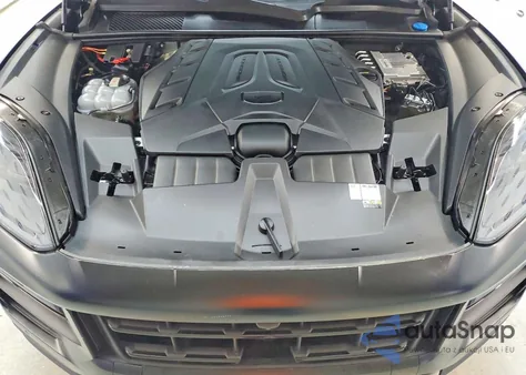 2024 Porsche Cayenne z USA, uszkodzony, nr VIN WP1BK2AY2RDA72499